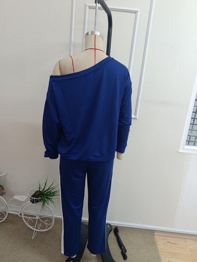 Kadın Tek Omuzdan Açık Uzun Kollu Viskon Iki Iplik Bluz Ve Yan şerit Detaylı Pantolon Ikili Takım