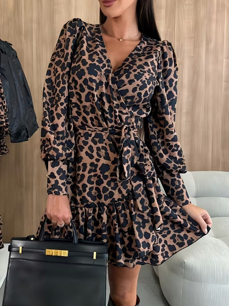 Kadın Uzun Kollu Kruvaze Yakalı Belden Bağcıklı Kısa Leopar Desenli Modal Elbise