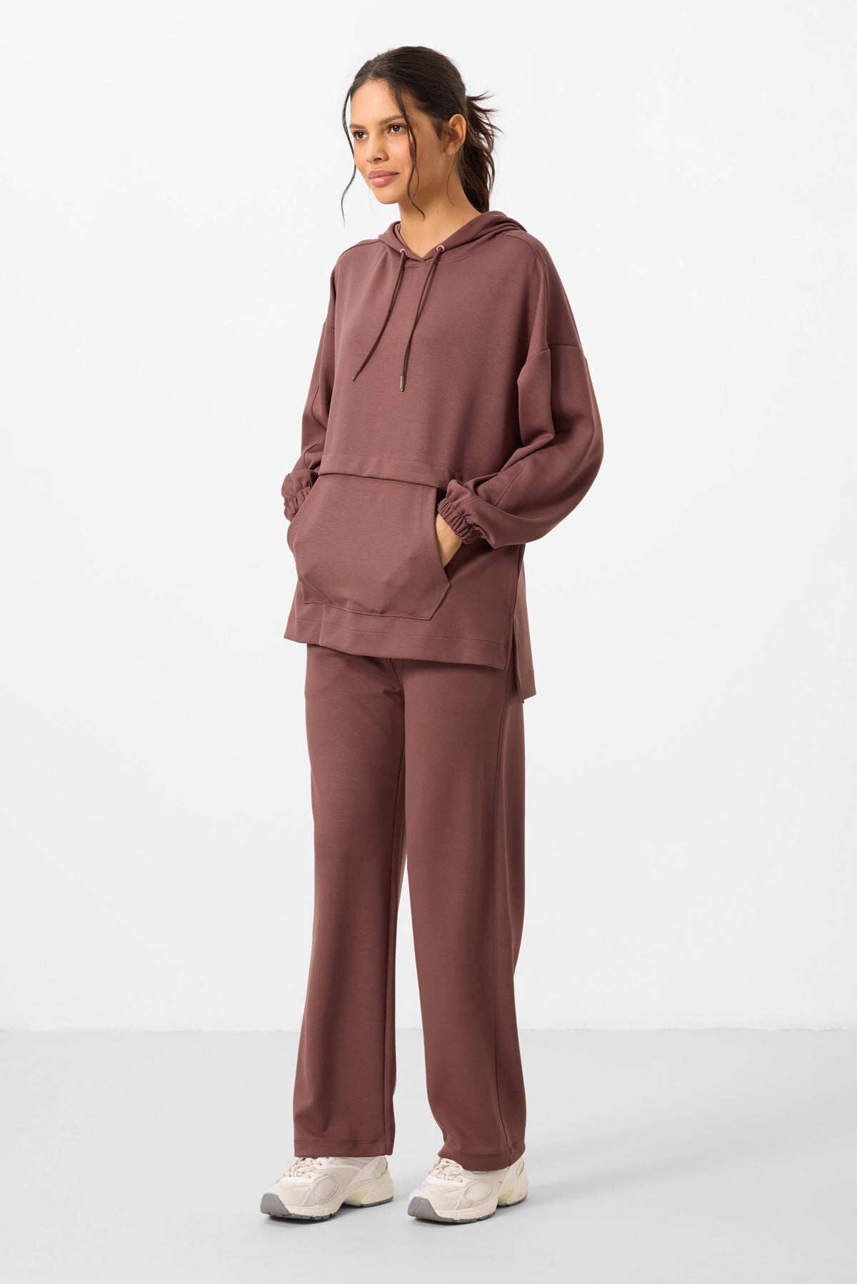 Kahverengi Yumuşak Dokulu Kapüşonlu Oversize Kadın Eşofman Tunik Takım - 95348