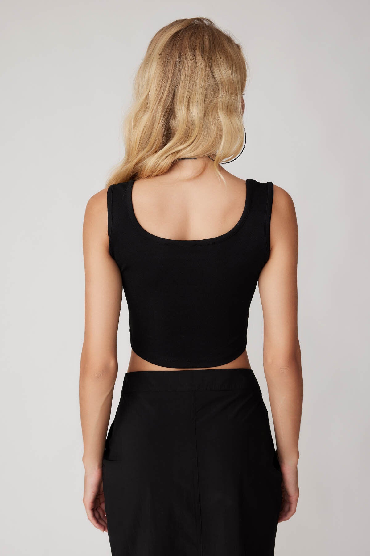 Kalın Askılı Crop Bluz