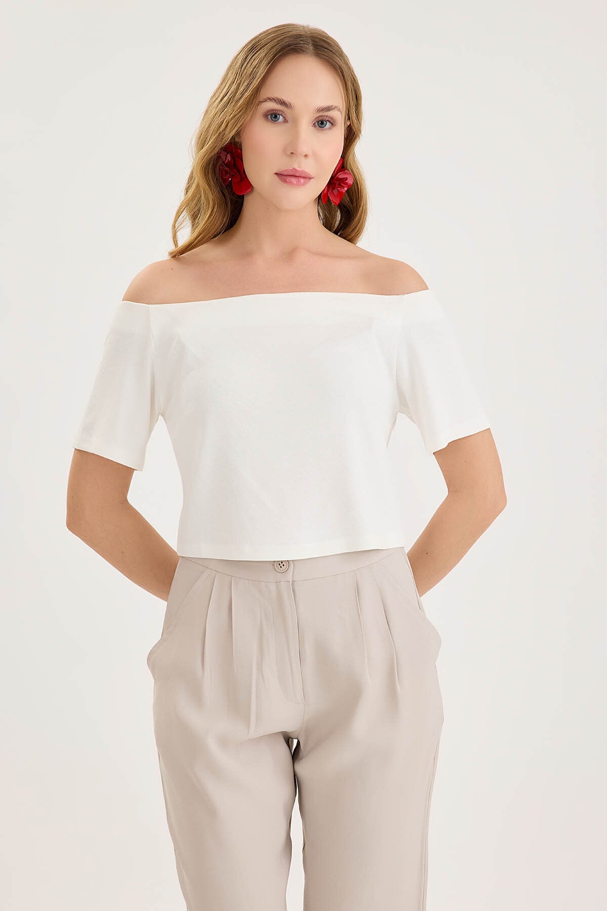 Kayık Yaka Crop Bluz