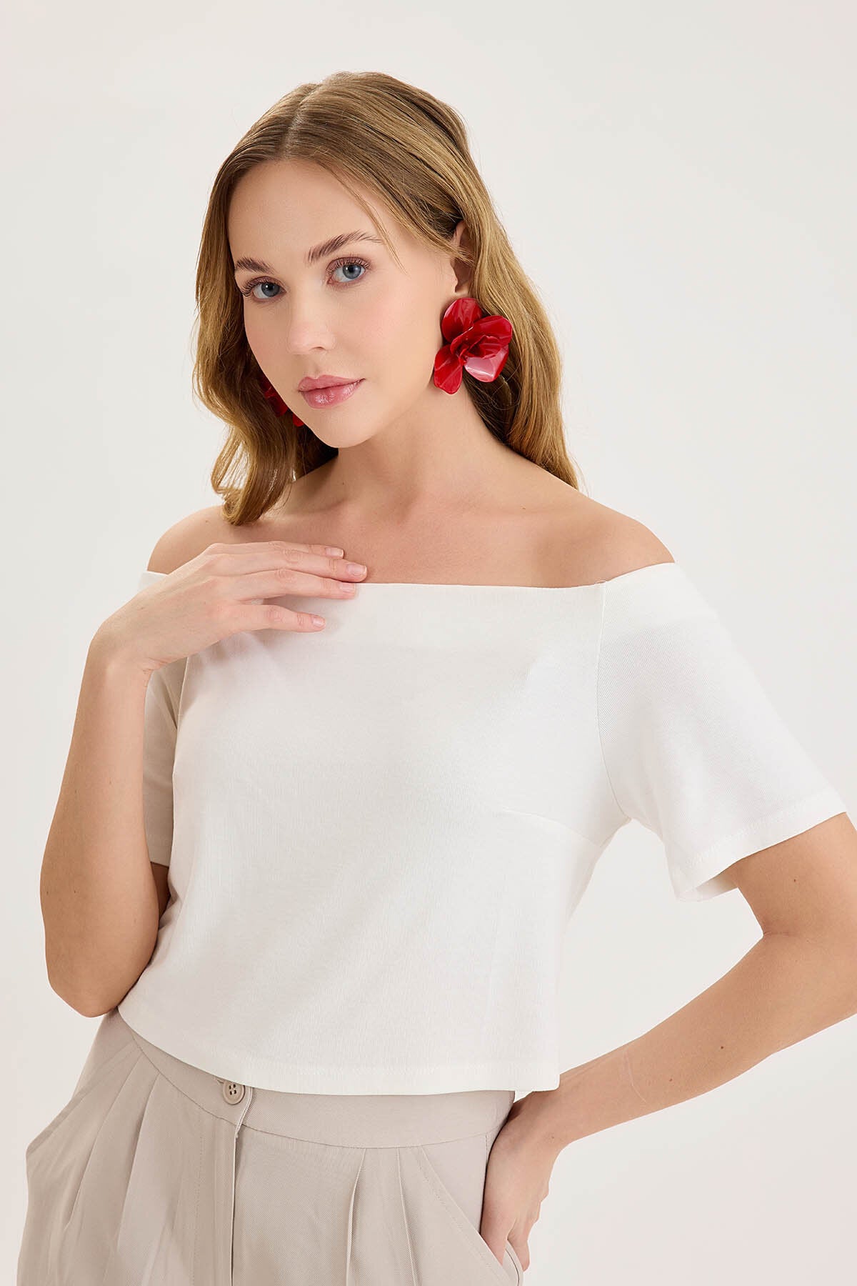 Kayık Yaka Crop Bluz
