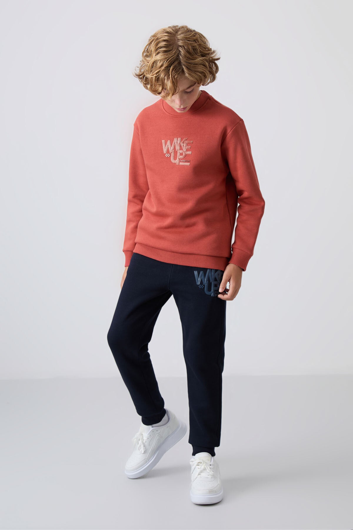 Kiremit-Lacivert Pamuklu Kalın İçi Tüylü Standart Fit Baskılı Erkek Çocuk Eşofman Takım - 11253