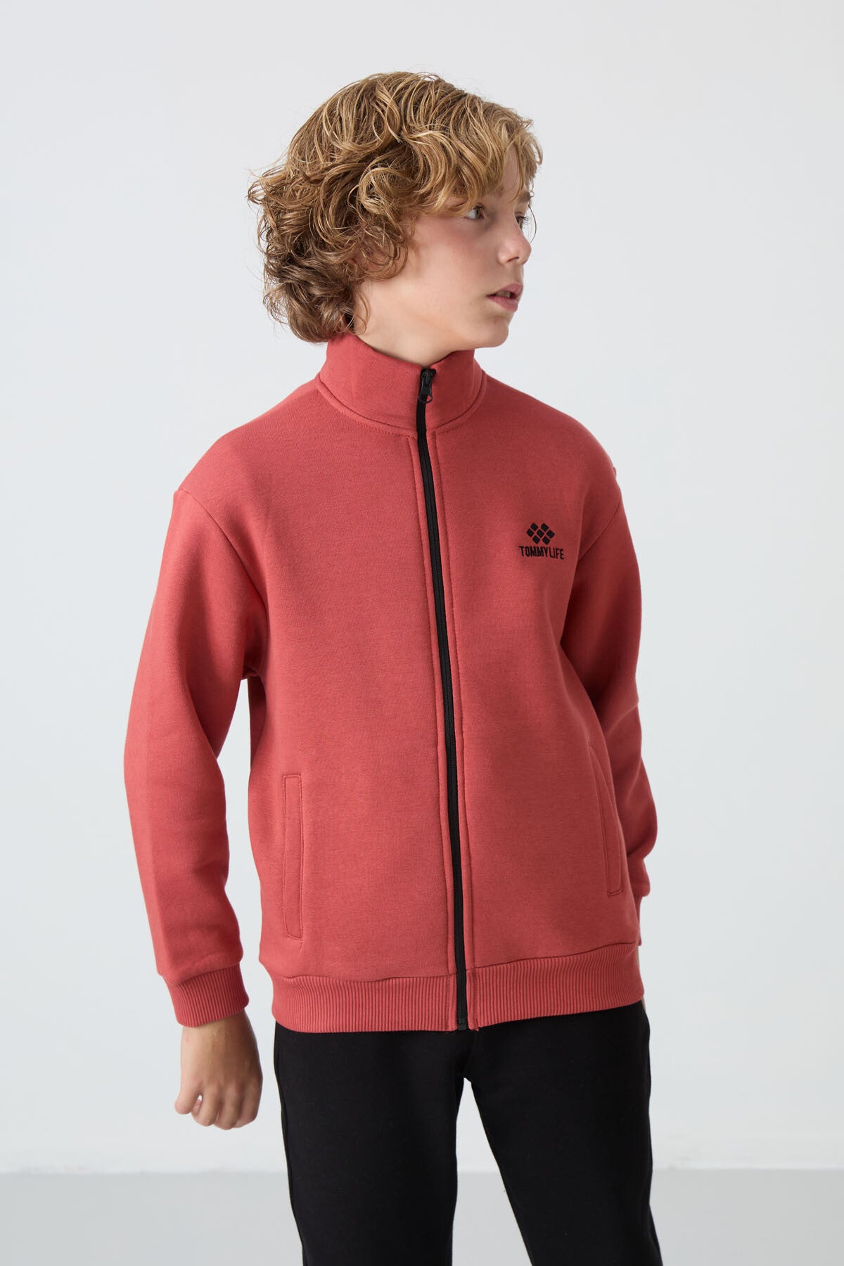 Kiremit-Siyah Pamuklu Kalın İçi Tüylü Standart Fit Nakışlı Erkek Çocuk Eşofman Takım - 11256