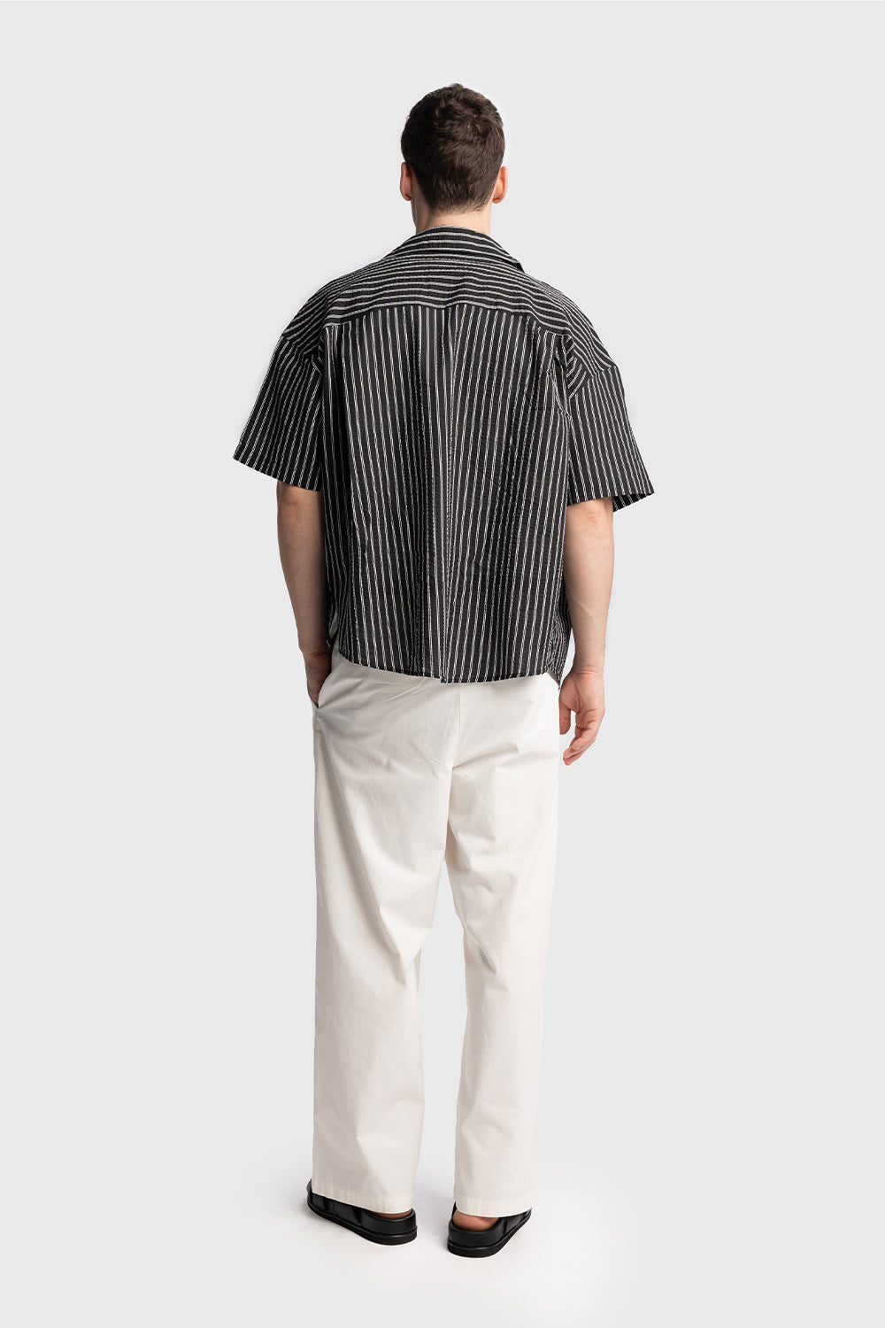 KISA KOLLU GOFRE GÖMLEK - SİYAH S