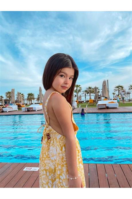 Kız Çocuk Çiçek Desenli Sırt Dekolteli Lila Pamuk Viskon Elbise SARI 8 Yaş