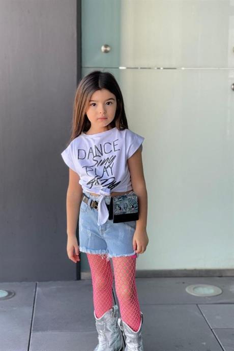 Kız Çocuk Dance Baskılı Tişört Kot Şort Bel Çantası 2 Adet File Çorap Beşli Takım BEYAZ 4 Yaş