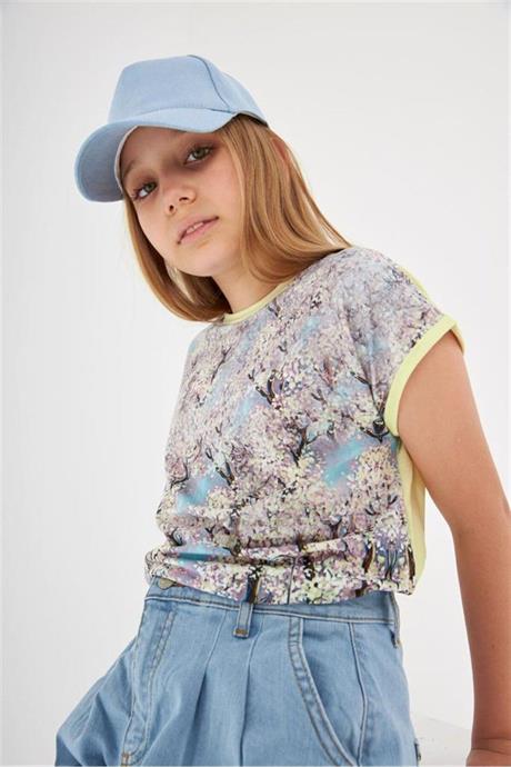 Kız Çocuk Desenli Oversize Tişört Mavi Kot Pantolon 2'li Takım Beyaz 8 Yaş
