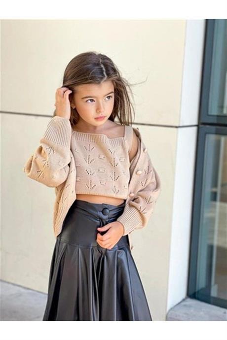 Kız Çocuk Düğmeli Hırka Triko Crop Deri Geniş Paça Pantolon 3'lü Takım Krem 10 Yaş