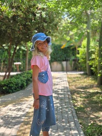 Kız Çocuk Düz Renk Tişört Desenli Cepli Kot Şalvar Çanta Şapka 4'lü Takım Pembe 6 Yaş
