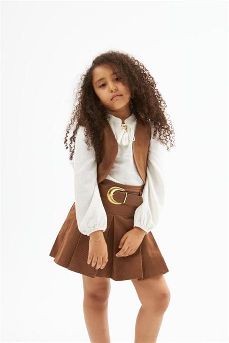 Kız Çocuk Gabardin Yelek İpli Gömlek Pileli Etek ve Gold Tokalı Kemer 4'lü Takım Kahve 8 Yaş