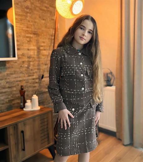 Kız Çocuk Kumaş Gold Düğmeli Crop Ceket Süs Cep Detaylı Etek 2'li Takım Kahve 12 Yaş