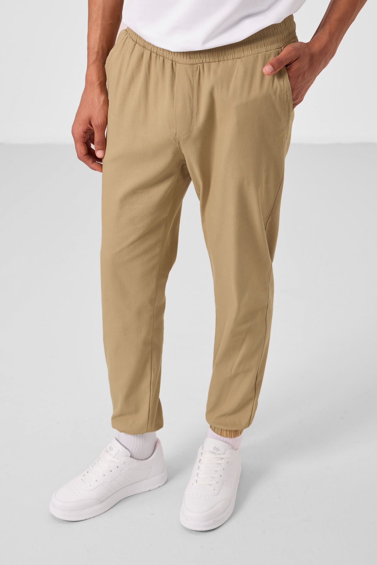 Koyu Bej Standart Fit Dokuma Hafif Esnek Chino Erkek Pantolon - 82176
