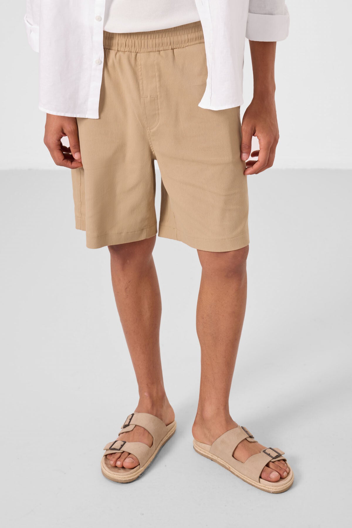 Koyu Bej Standart Fit Dokuma Hafif Esnek Chino Erkek Şort - 81289