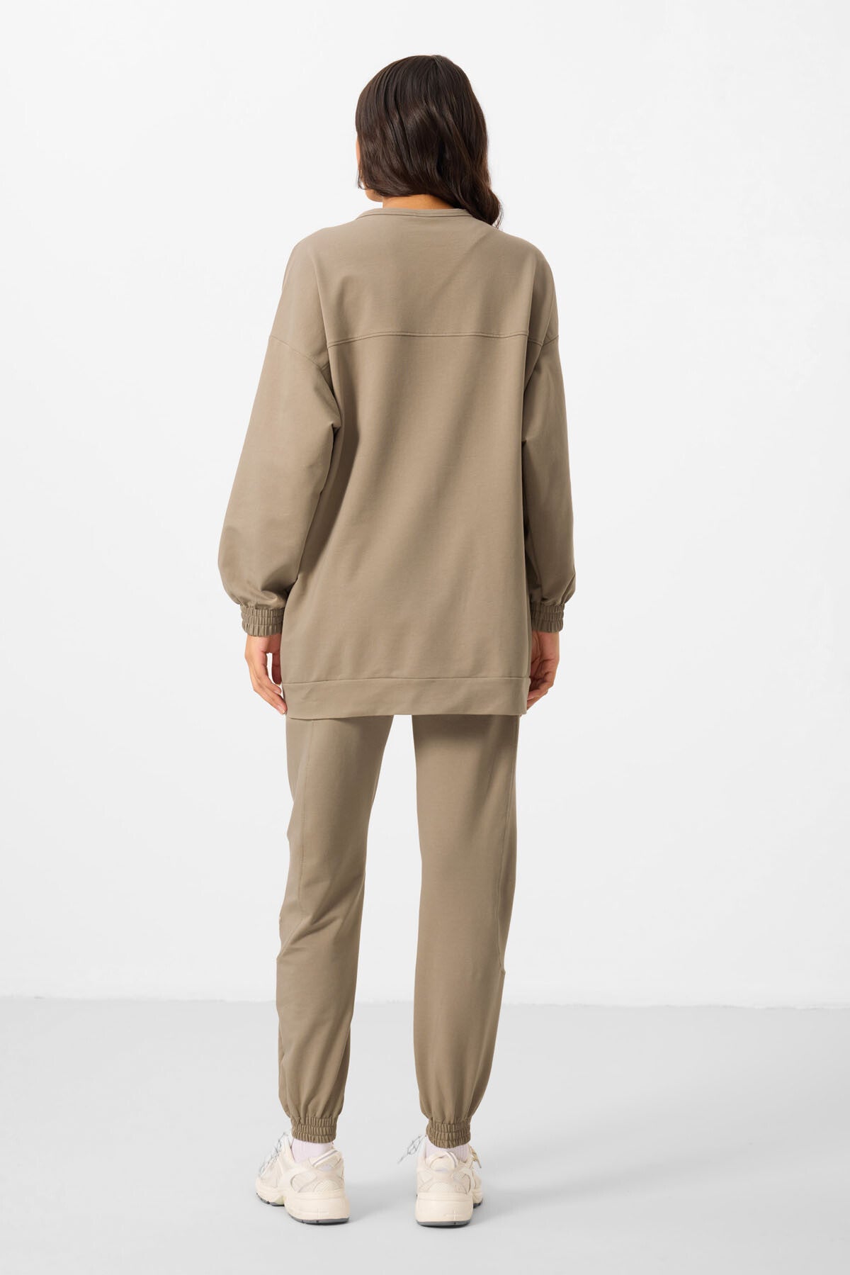 Koyu Bej O Yaka Basic Oversize Kadın Eşofman Tunik Takım - 95347