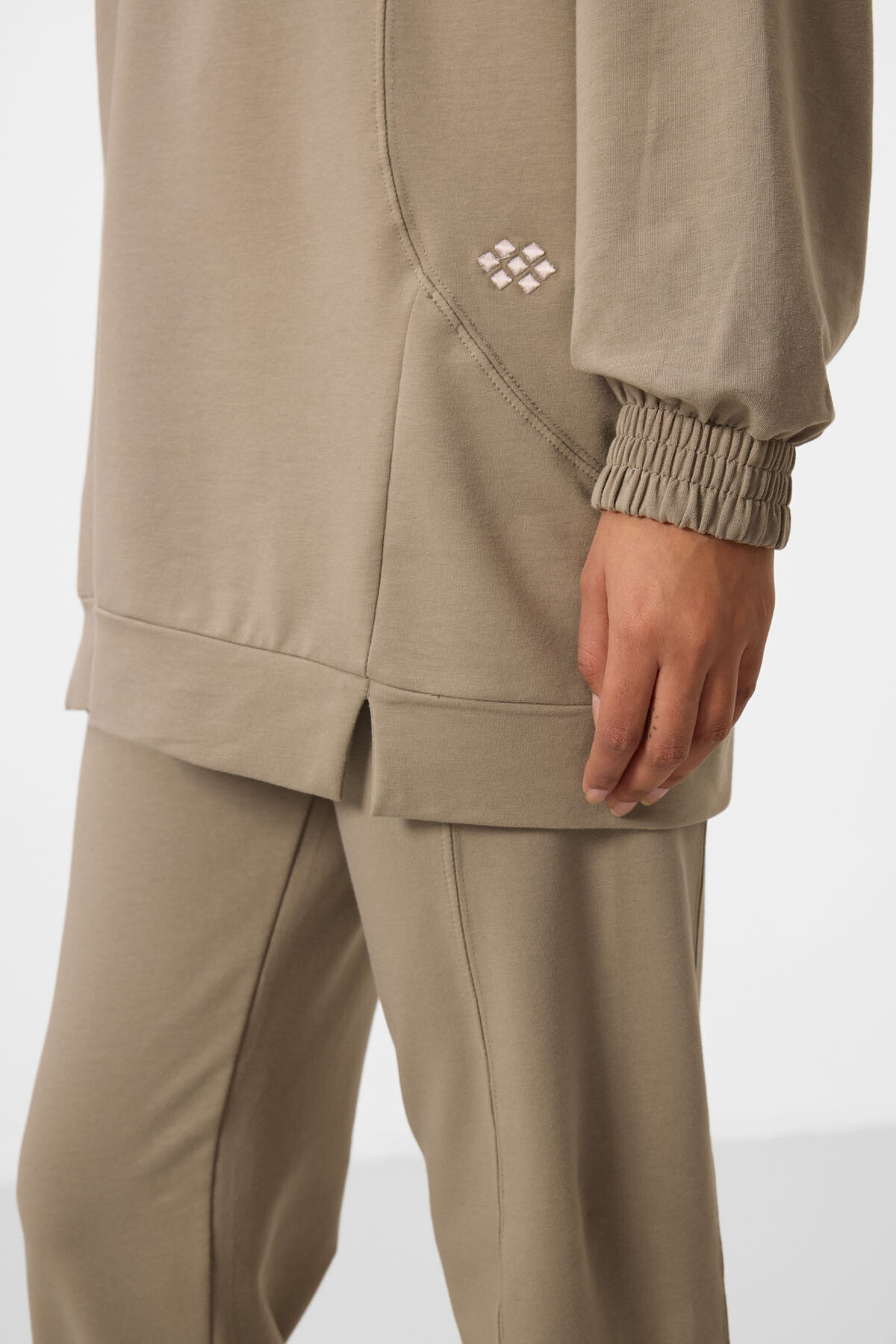 Koyu Bej O Yaka Basic Oversize Kadın Eşofman Tunik Takım - 95347