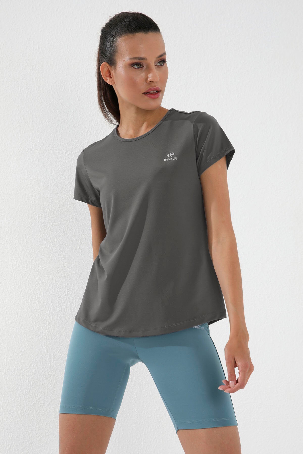 Koyu Gri Basic Kısa Kol Standart Kalıp O Yaka Kadın T-Shirt - 97144