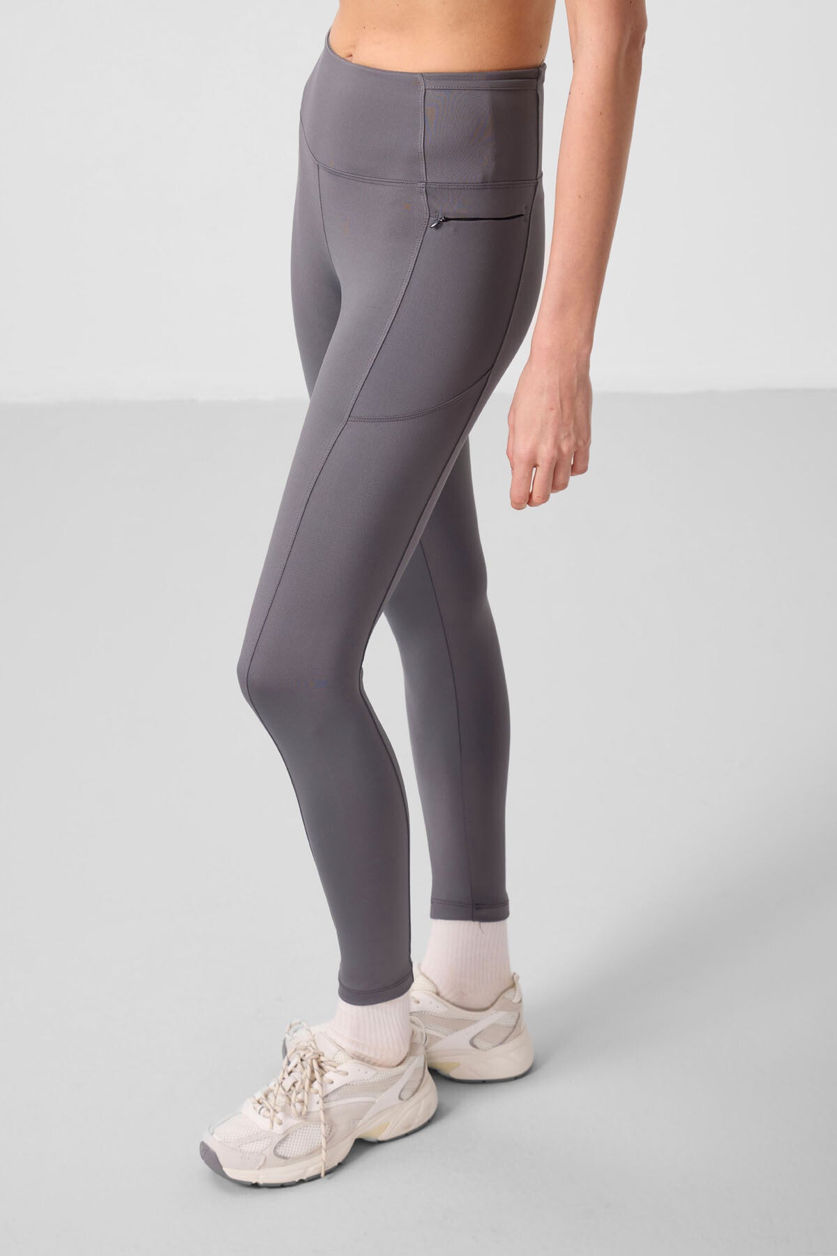 Koyu Gri Esnek Standart Fit Performans Kadın Tayt - 94667