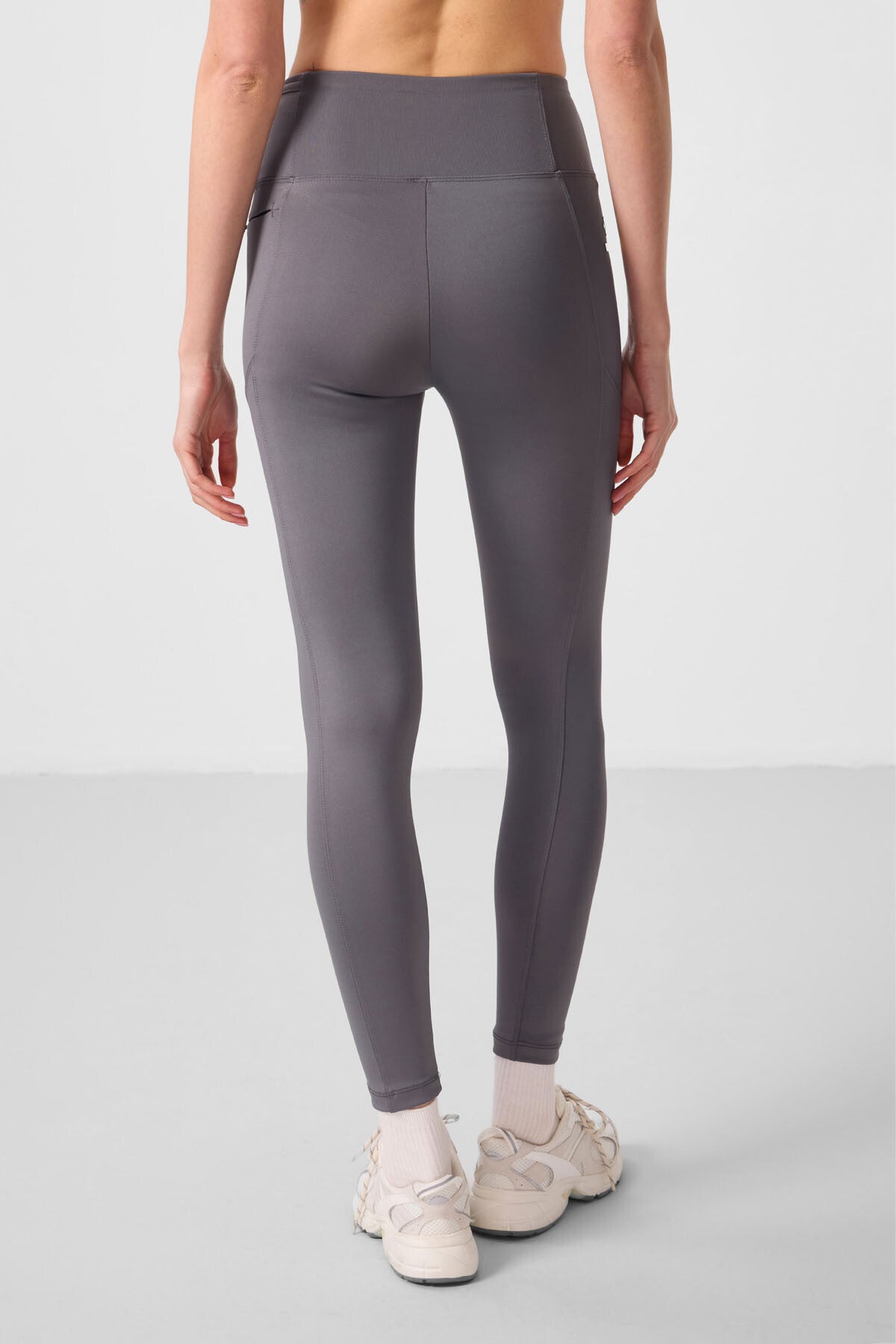 Koyu Gri Esnek Standart Fit Performans Kadın Tayt - 94667