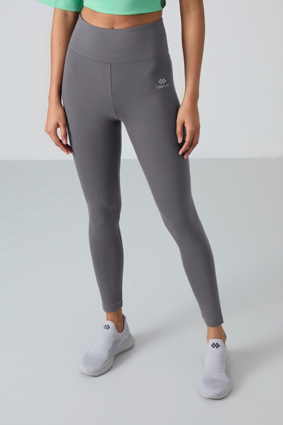 Koyu Gri Yüksek Bel Toparlayıcı Slim Fit Dar Paça Kadın Tayt - 94011