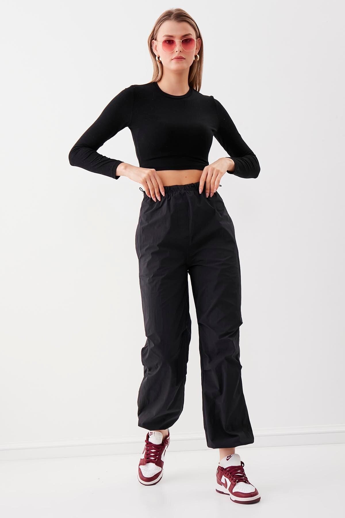 Lastik Detaylı Paraşüt Kumaş Pantolon