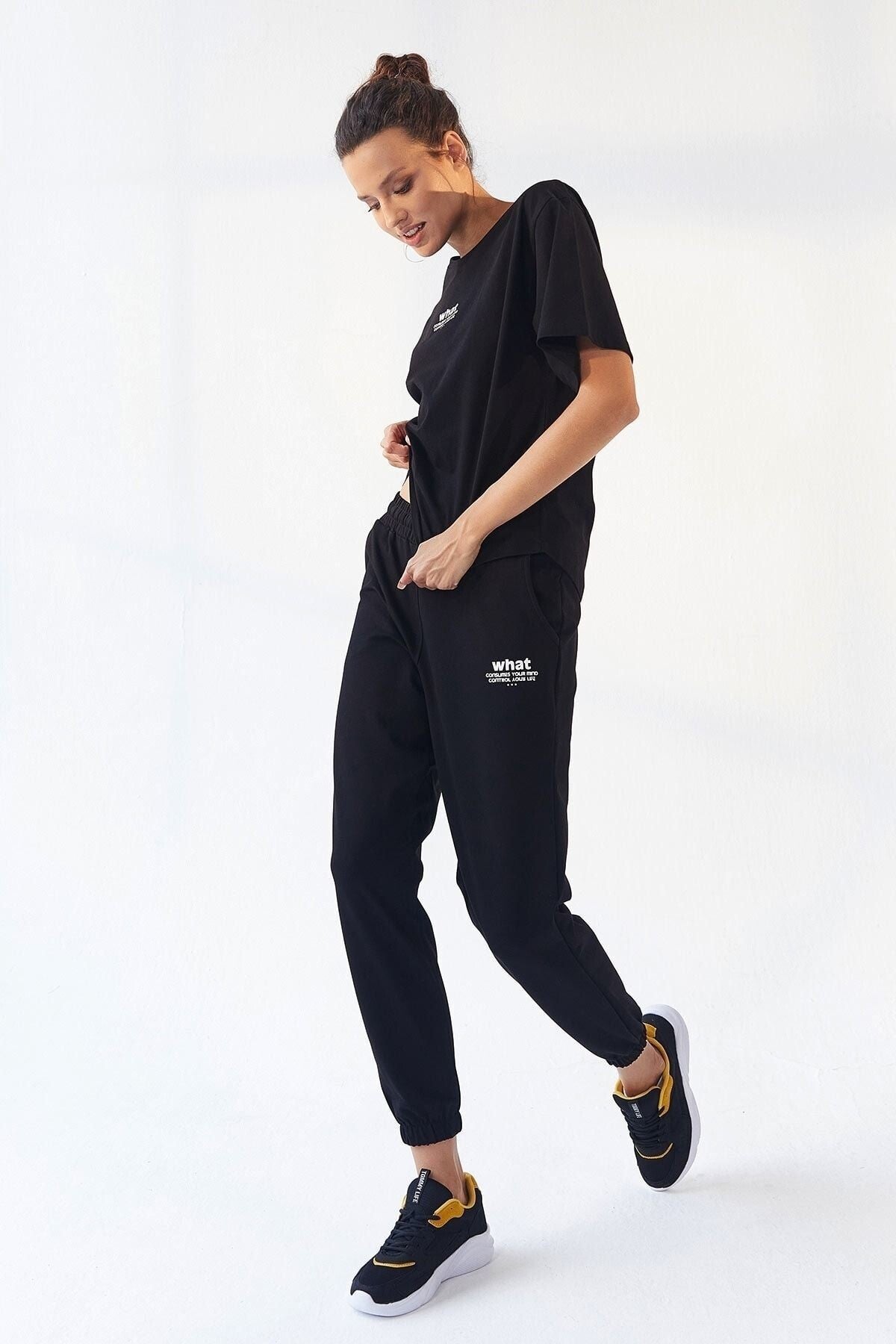 BAYAN OVERSIZE EŞOFMAN TAKIM T-SHIRT/LASTİKLİ JOGGER SİYAH-SİYAH