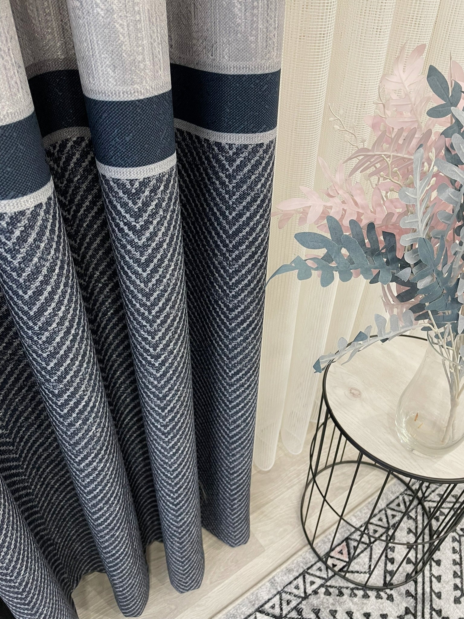 GRİ-FÜME 1/3 Sık Pile Yumuşak Dokulu Fon perde