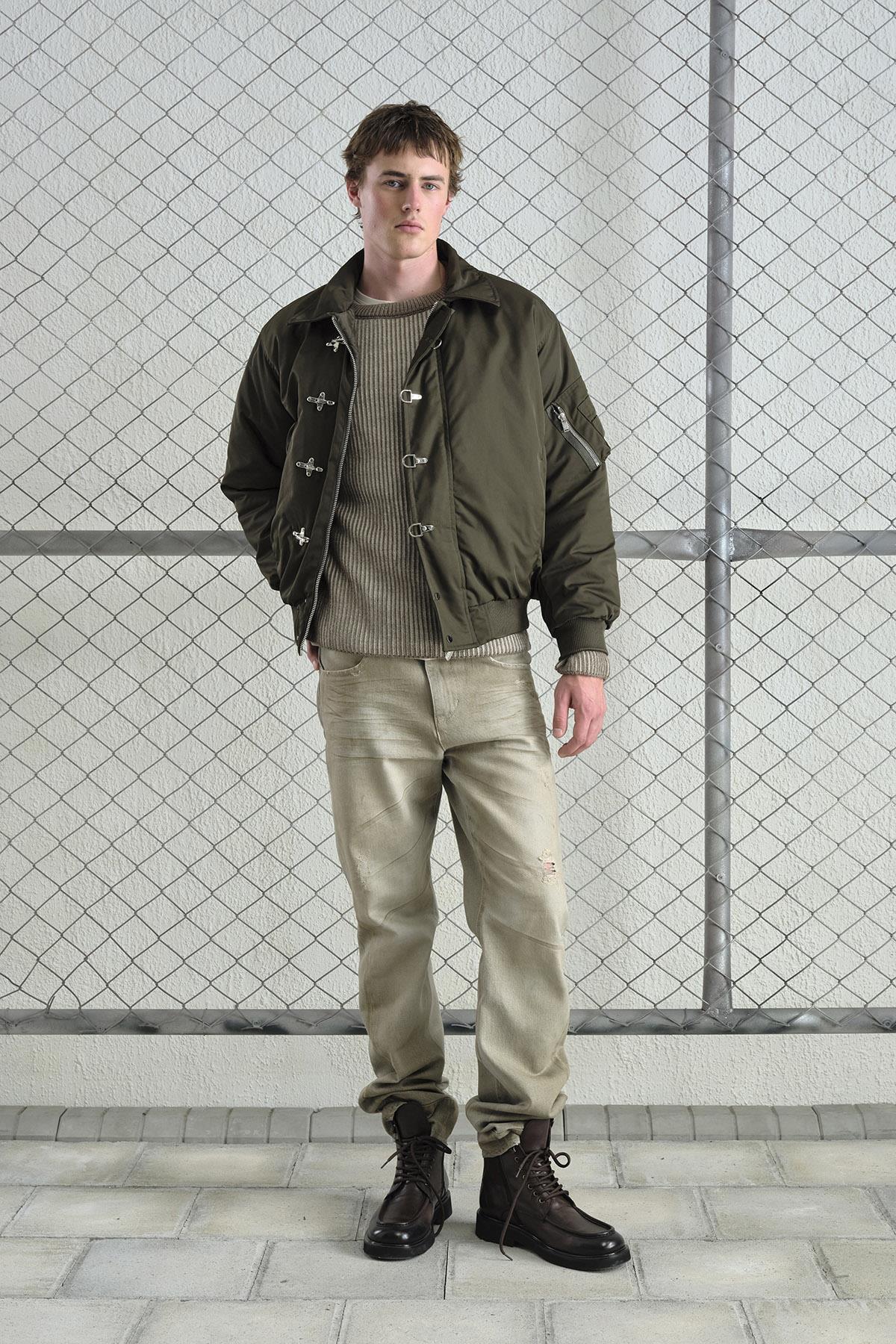 METAL AKSESUARLI HAKİ BOMBER CEKET