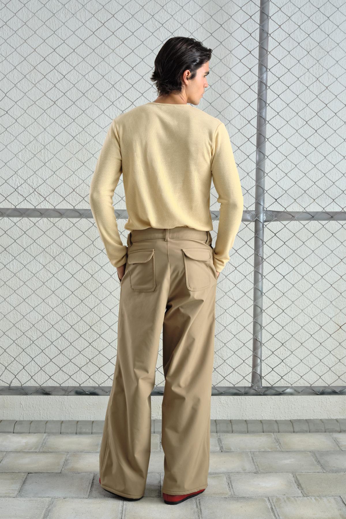 METAL ÇITÇITLI UZUN KOLLU BEJ T-SHIRT