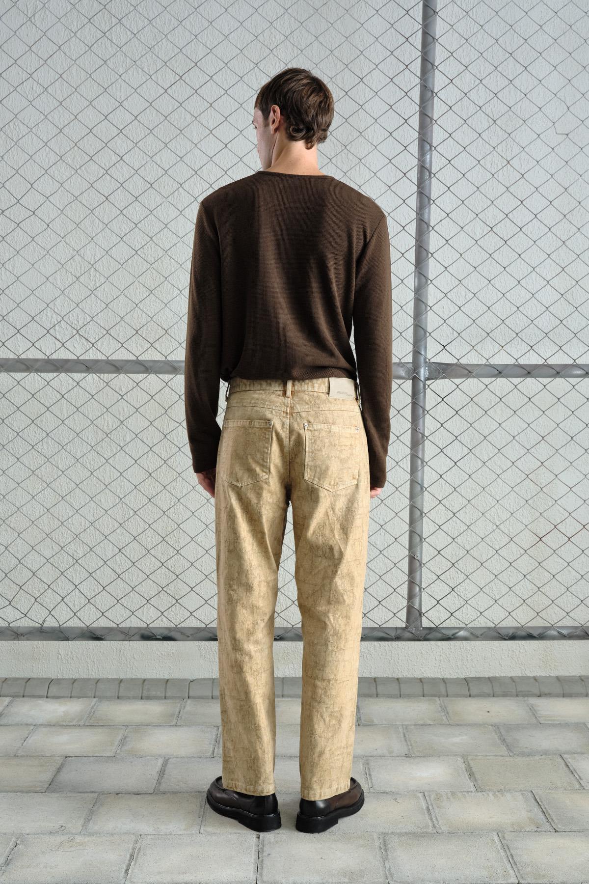 METAL ÇITÇITLI UZUN KOLLU KAHVERENGİ T-SHIRT