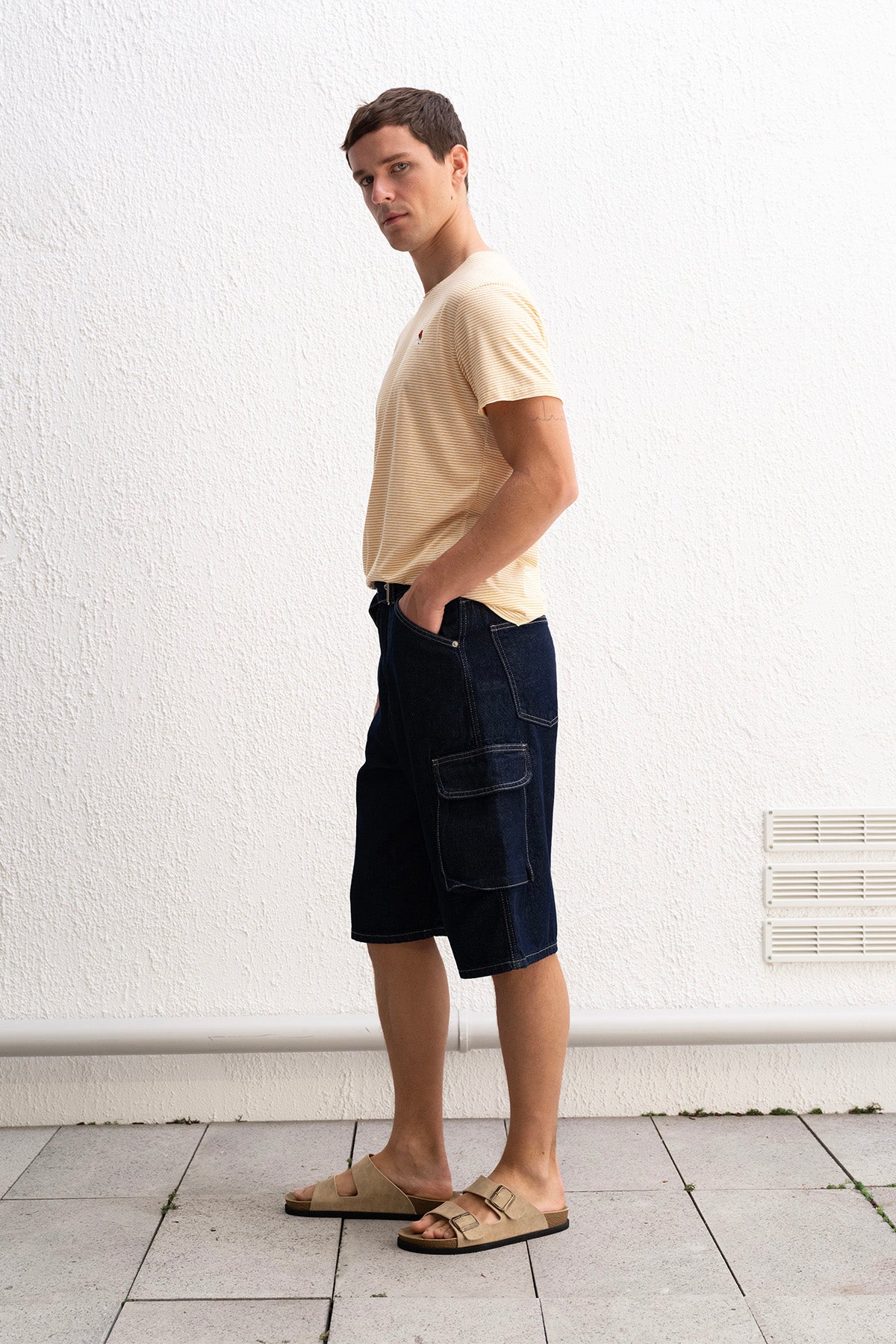 NAKIŞ DETAYLI ÇİZGİLİ SARI T-SHIRT - SARI S