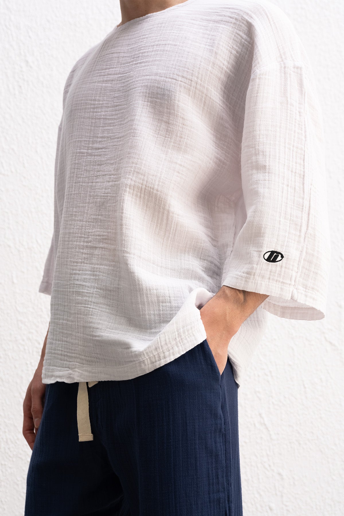 NAKIŞLI DOKULU BEYAZ T-SHIRT - BEYAZ XL