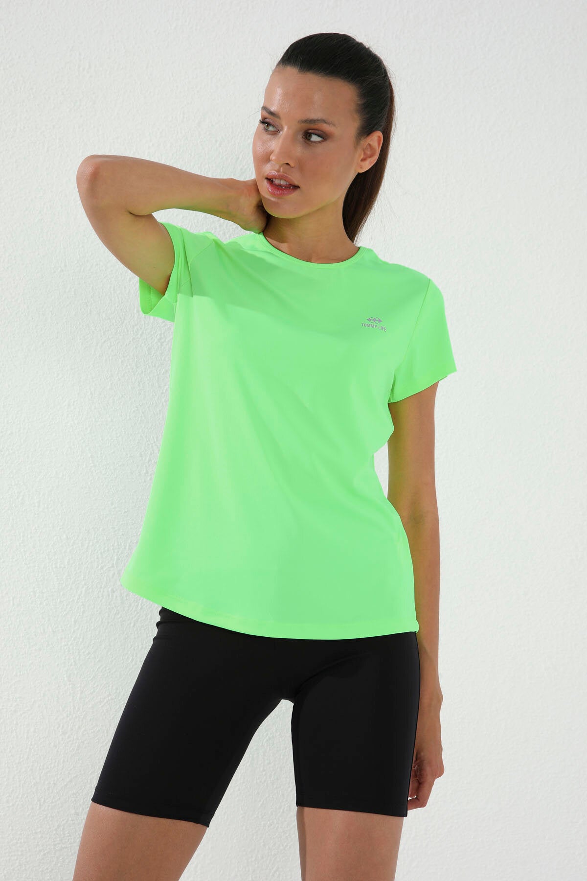 Neon Yeşil Basic Kısa Kol Standart Kalıp O Yaka Kadın T-Shirt - 97144
