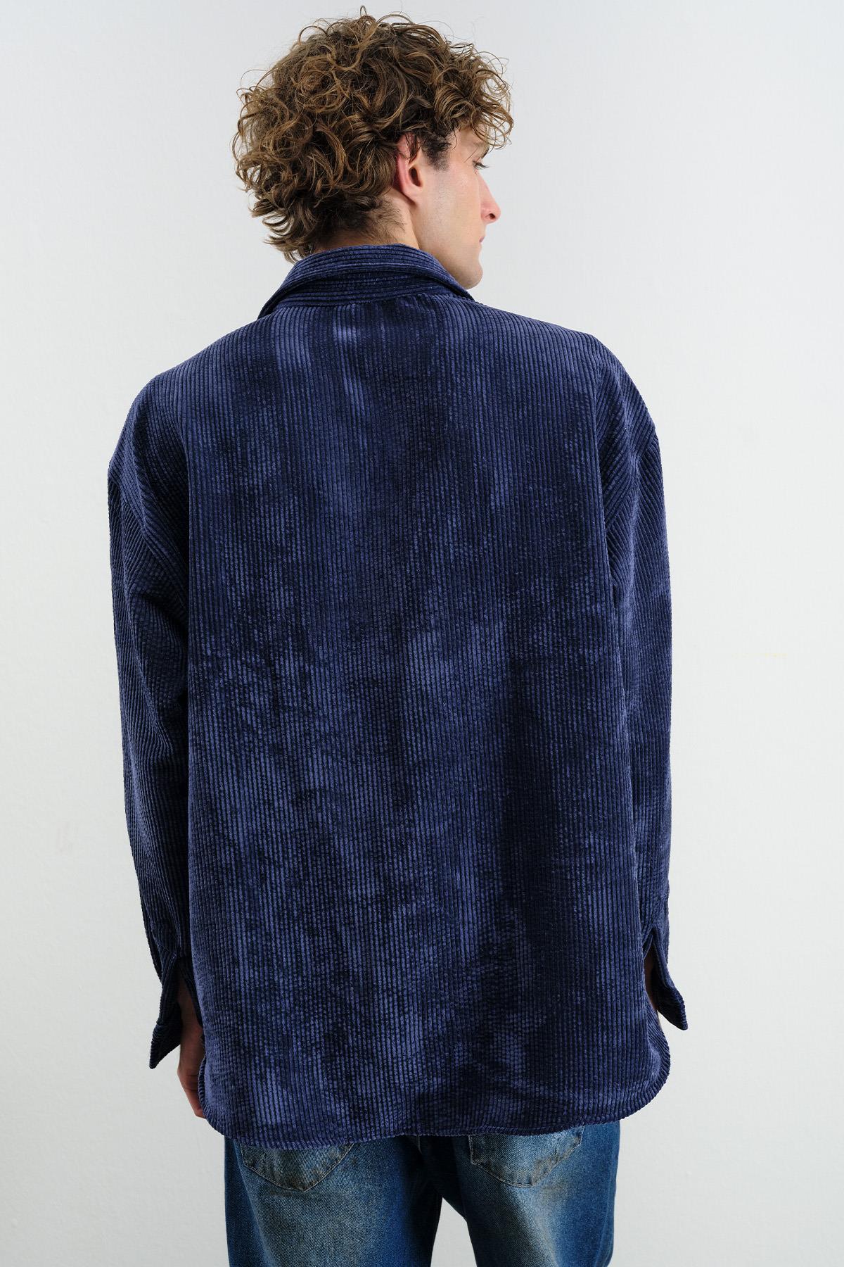 OVERSIZE DÖKÜMLÜ KADİFE LACİVERT GÖMLEK