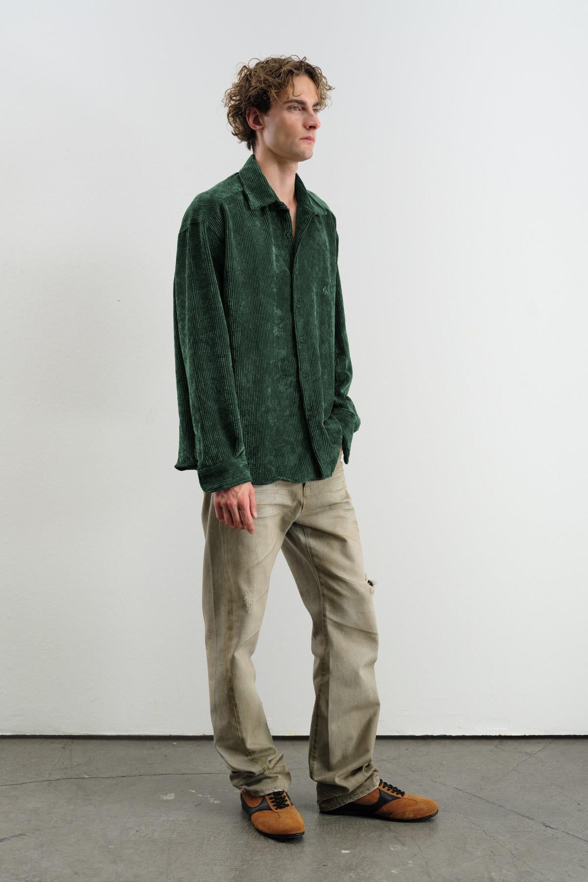 OVERSIZE DÖKÜMLÜ KADİFE YEŞİL GÖMLEK