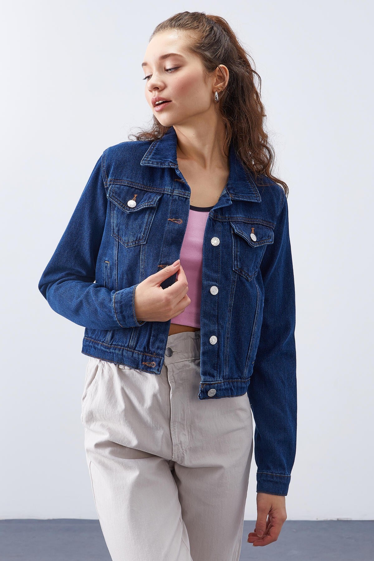 Açık Mavi Cepli Düğmeli Dar Kalıp Kadın Denim Ceket - 97187