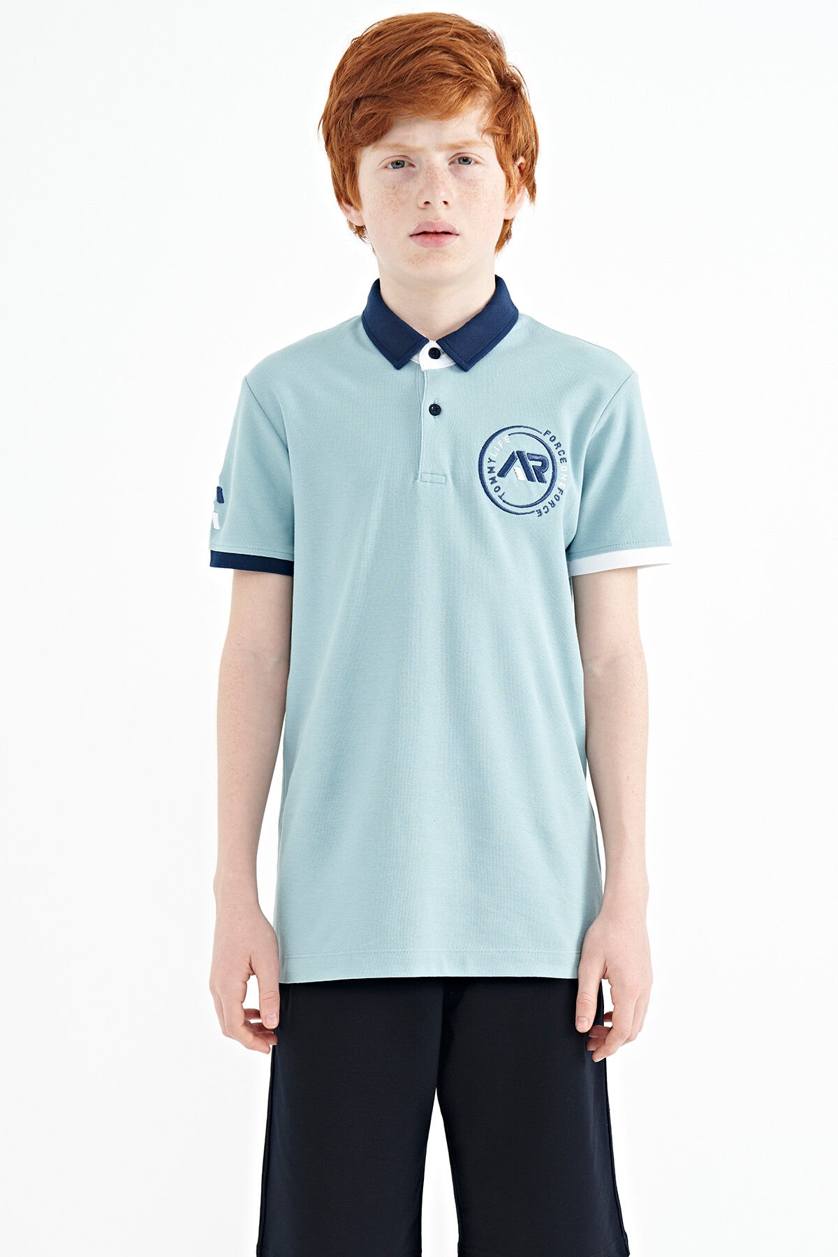 Açık Mavi Kol Ucu Renkli Logo Nakışlı Standart Kalıp Polo Yaka Erkek Çocuk T-Shirt - 11138