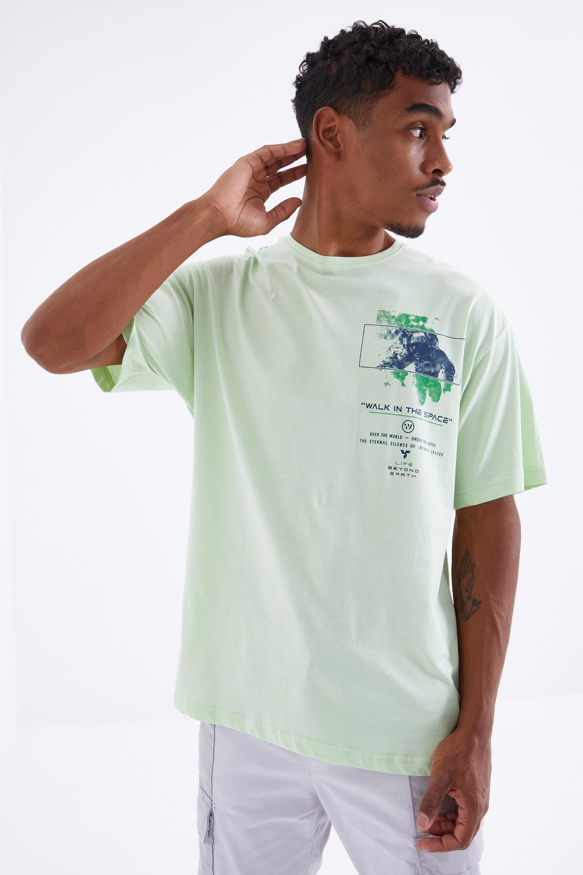Açık Yeşil Baskı Detaylı O Yaka Erkek Oversize T-Shirt  - 88099