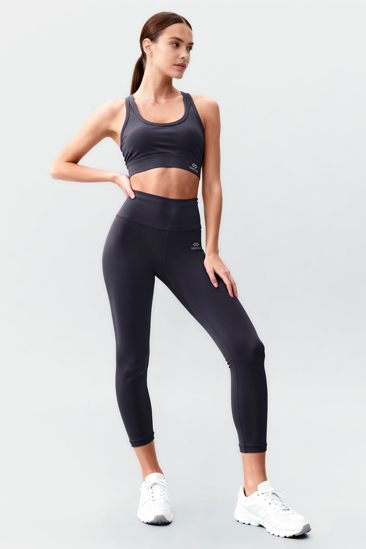 Antrasit Yüksek Bel Toparlayıcı Çapraz Sırt Detaylı Slim Fit Kadın Tayt Takım - 95283