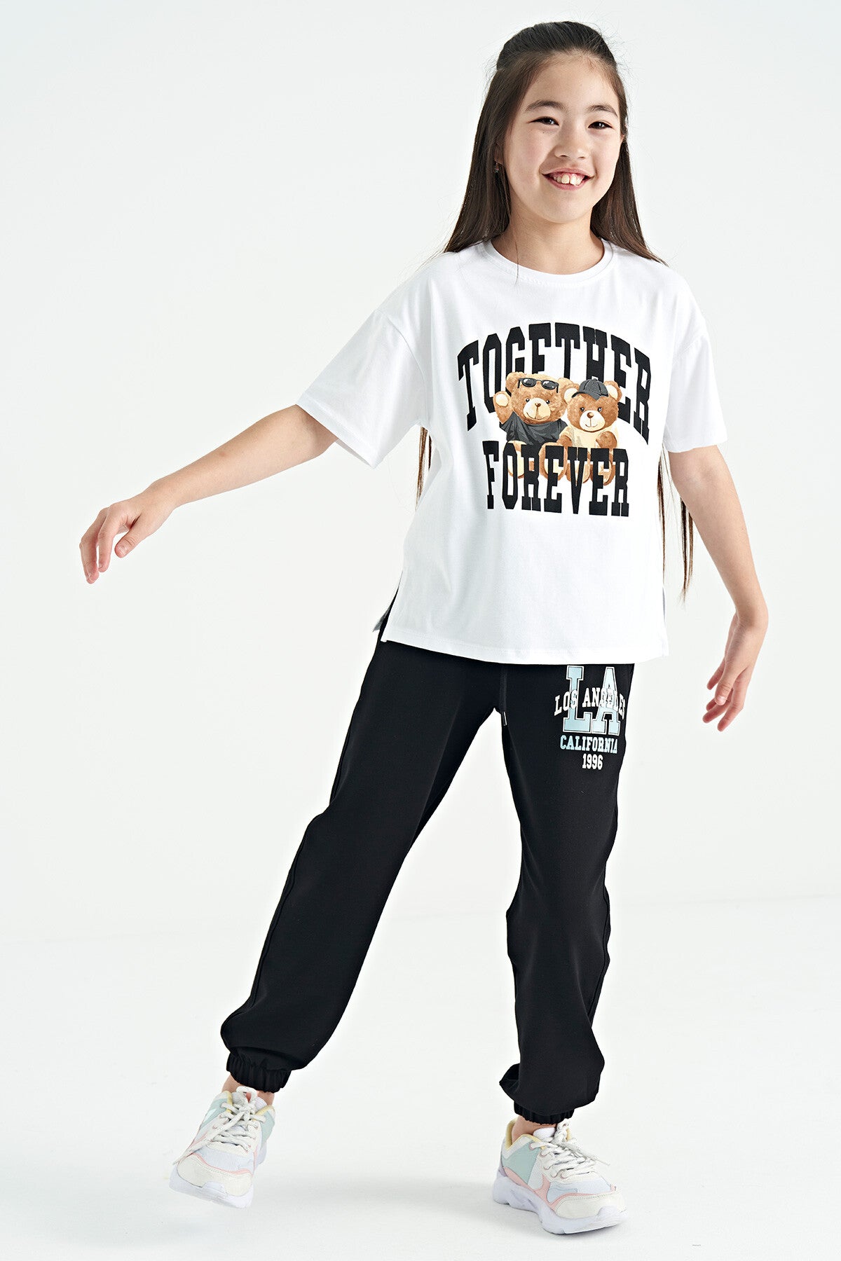 Beyaz Ayıcık Baskılı O Yaka Oversize Kısa Kol Kız Çocuk T-Shirt - 75116