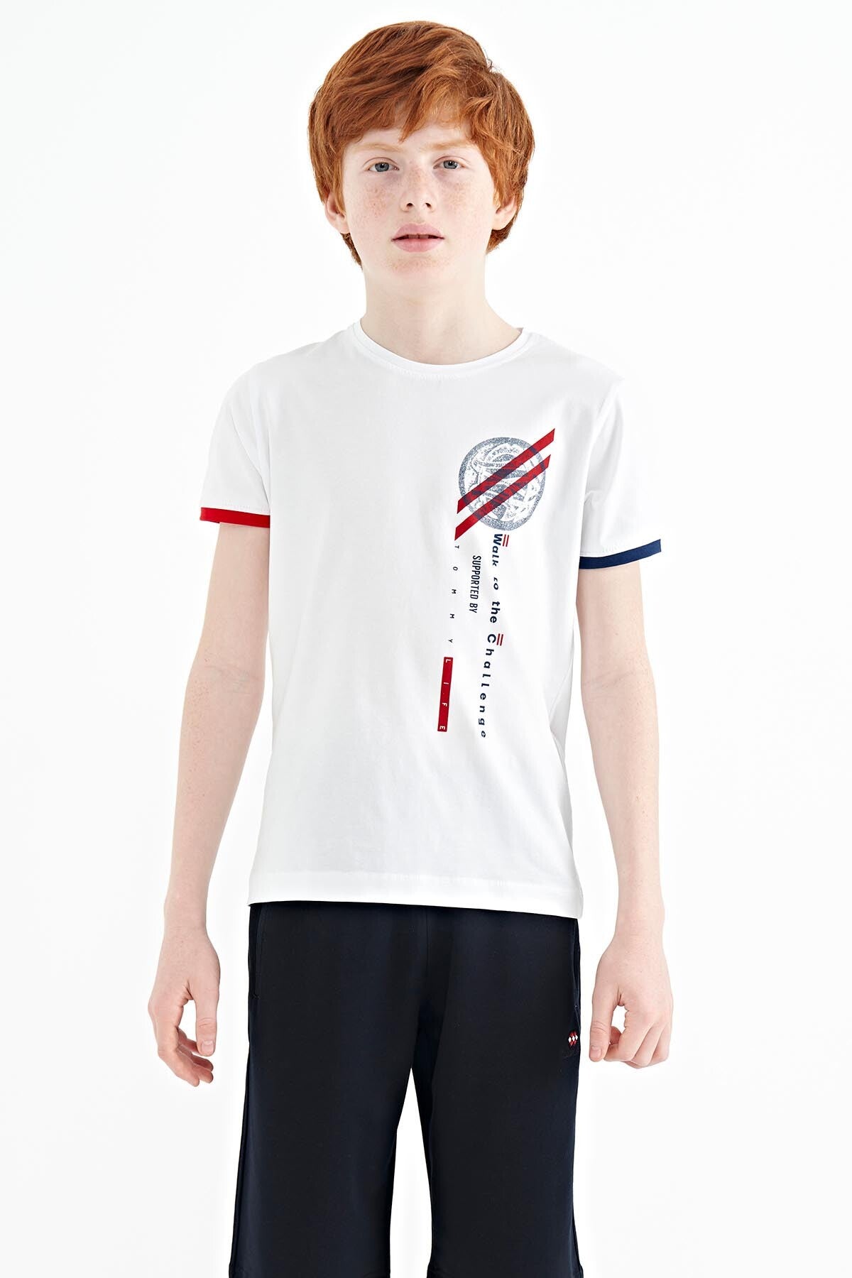 Beyaz Baskı Detaylı O Yaka Standart Kalıp Erkek Çocuk T-Shirt - 11131