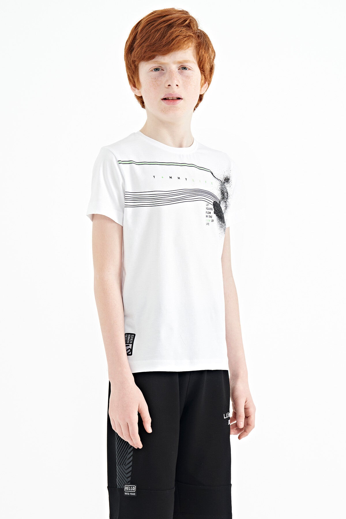 Beyaz Baskı Detaylı Standart Kalıp O Yaka Erkek Çocuk T-Shirt - 11133