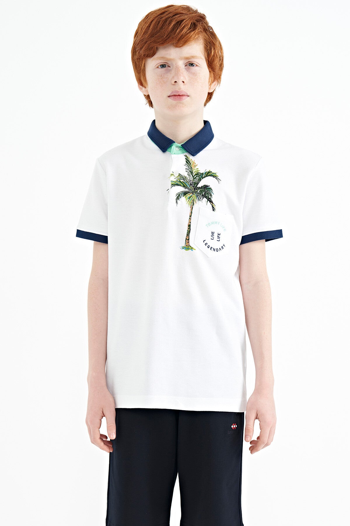 Beyaz Baskılı Cep Detaylı Standart Kalıp Polo Yaka Erkek Çocuk T-Shirt - 11144