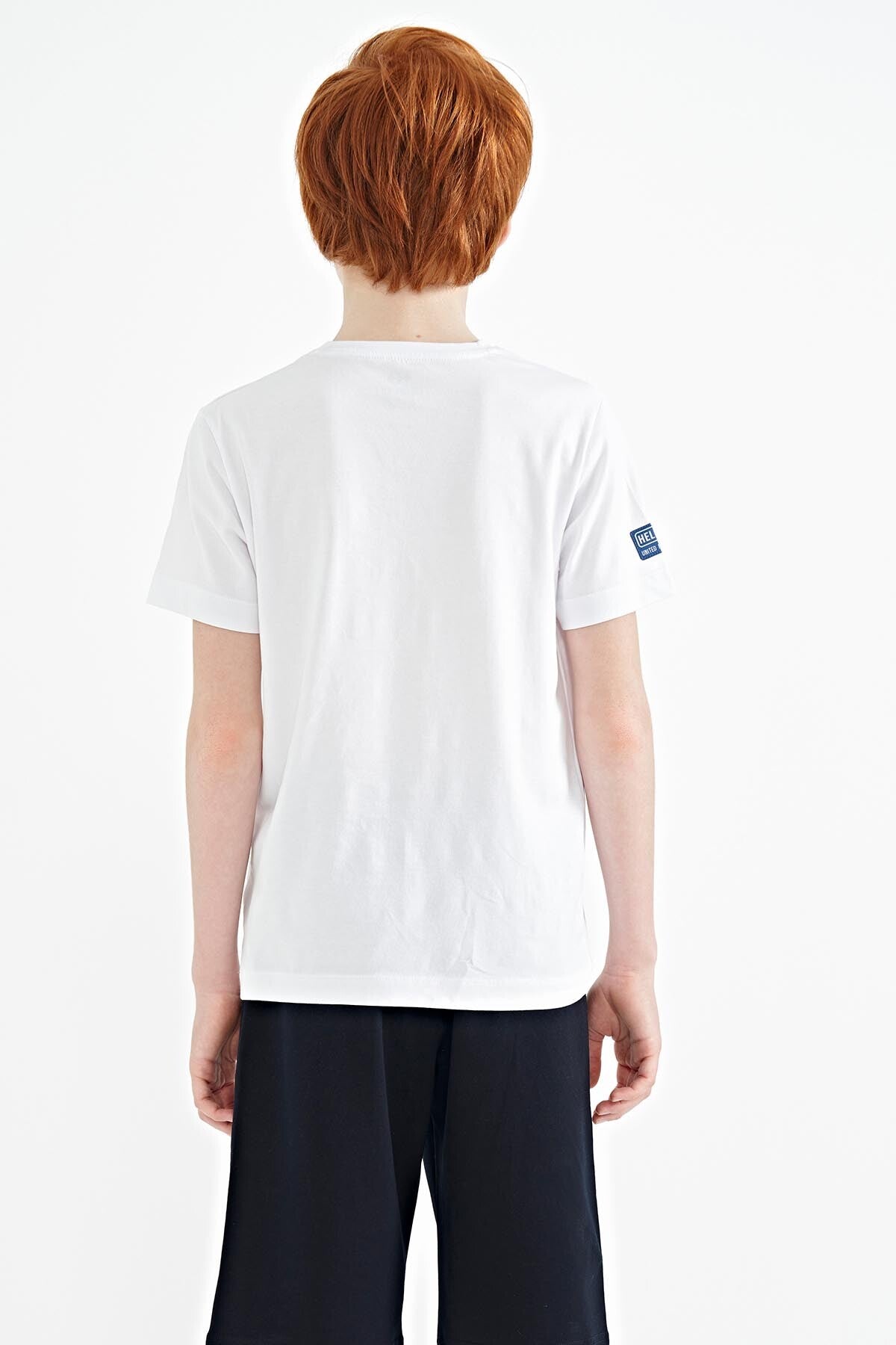 Beyaz Ön Baskı Detaylı O Yaka Standart Kalıp Erkek Çocuk T-Shirt - 11099