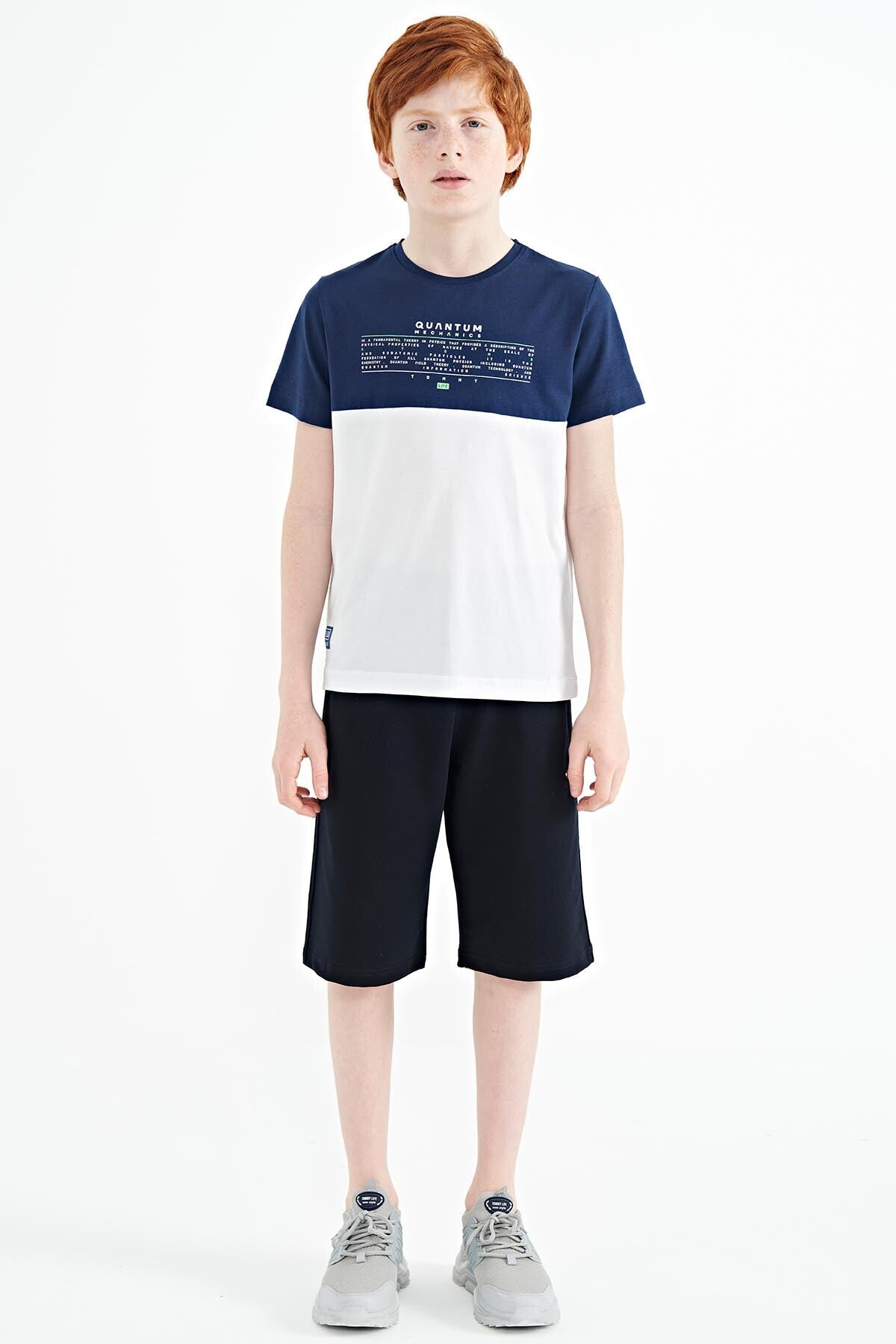 Beyaz Yazı Baskılı Renk Bloklu Standart Kalıp O Yaka Erkek Çocuk T-Shirt - 11134
