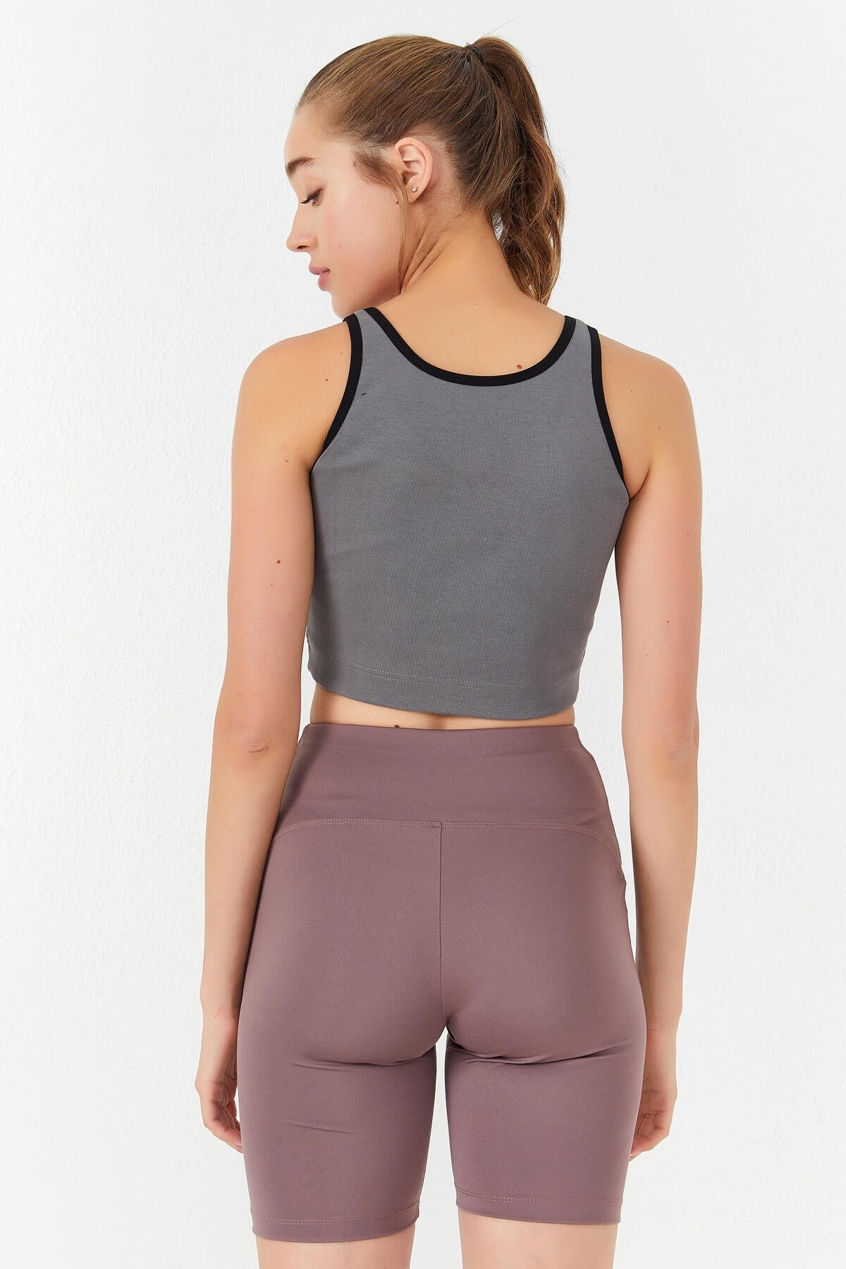Çağla Basic Sıfır Kol Dar Kalıp U Yaka Kadın Crop Top Atlet - 97162