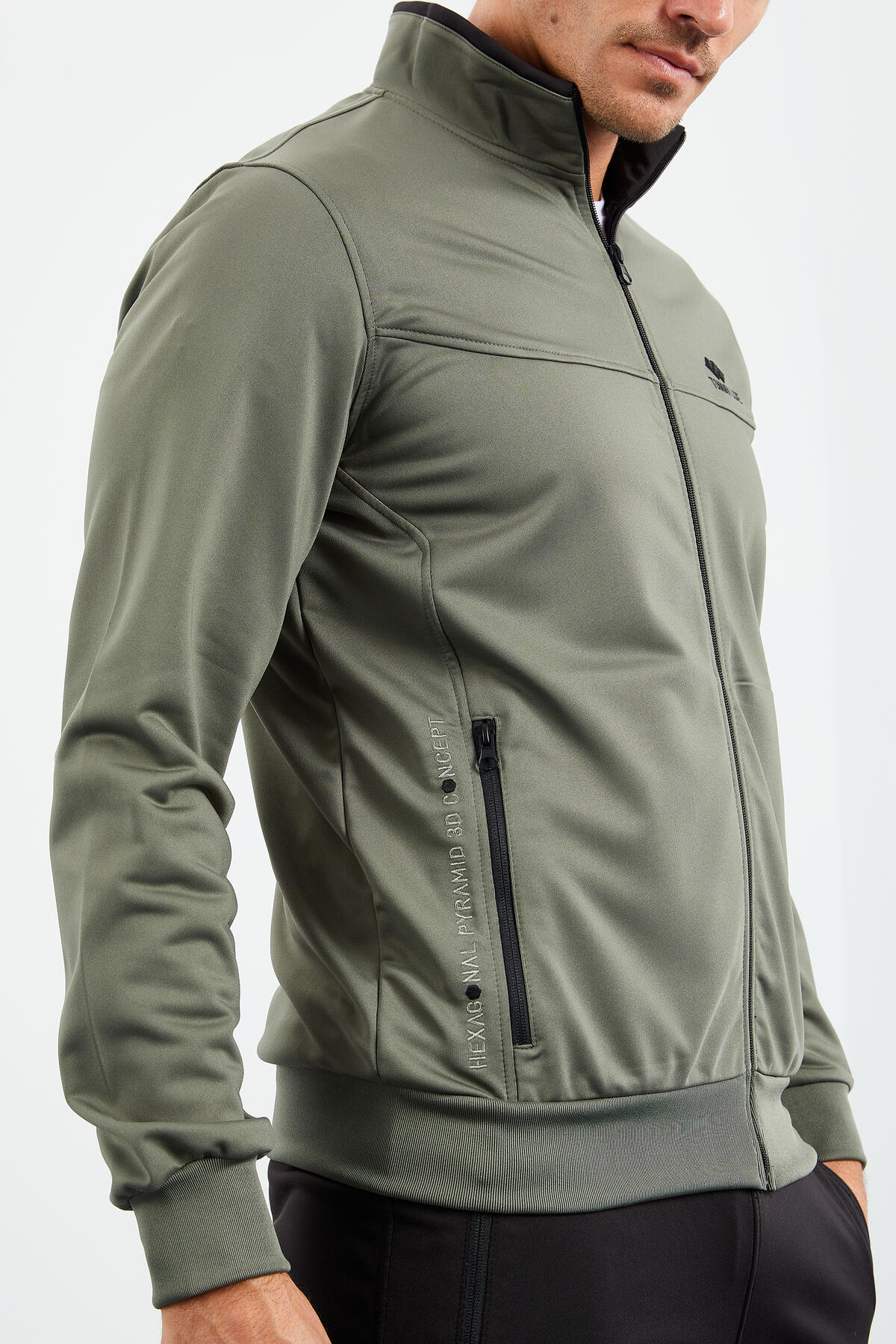 Çağla - Siyah Dik Yaka Fermuarlı Standart Kalıp Klasik Paça Erkek Eşofman Takımı  - 85162