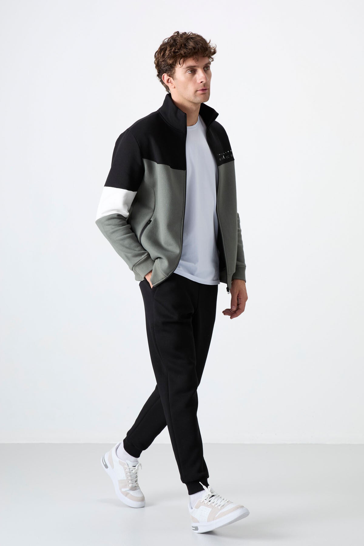 Çağla - Siyah Dik Yaka  Renk Geçişli İçi Polarlı Erkek Eşofman Takımı  - 85186