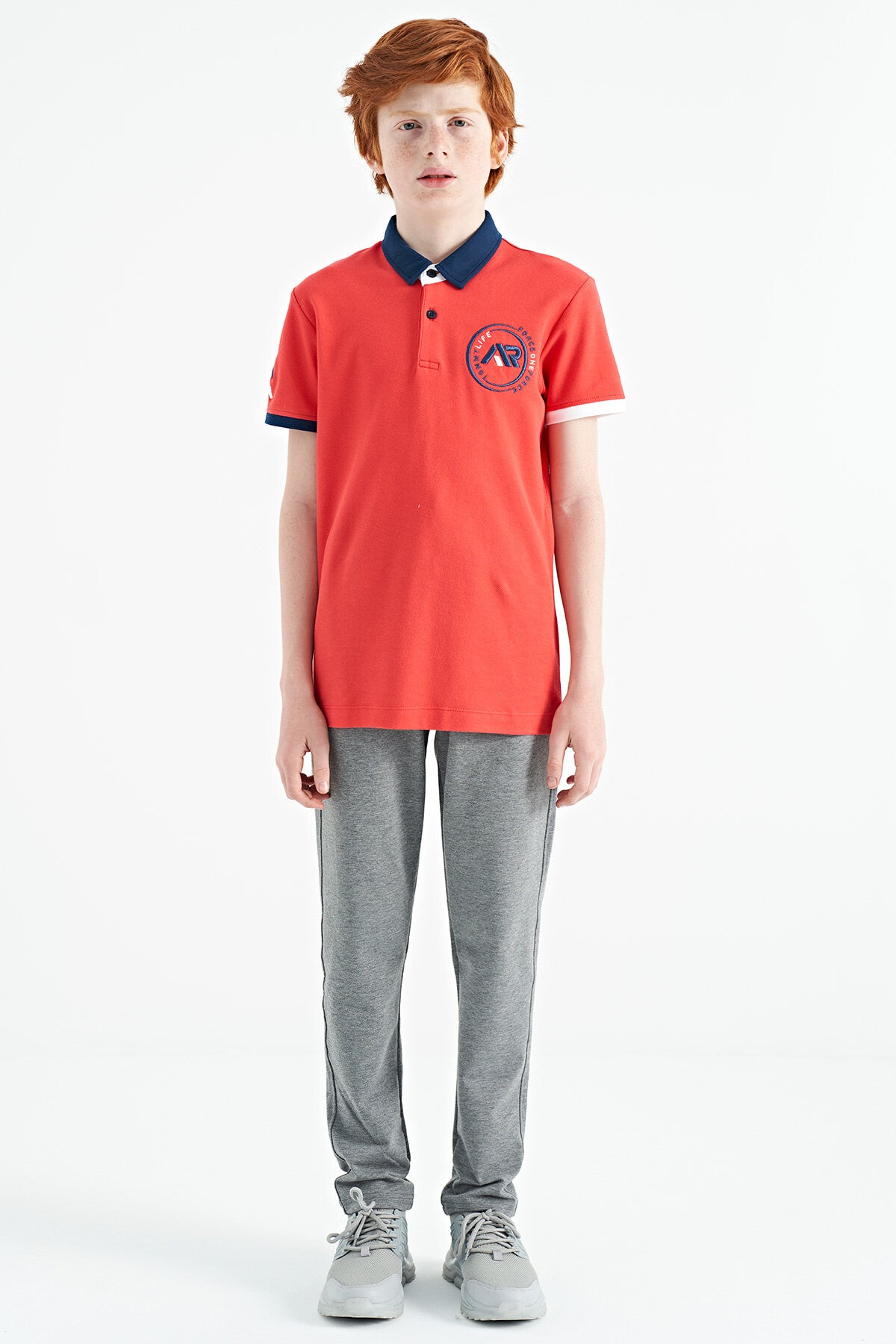 Coral Kol Ucu Renkli Logo Nakışlı Standart Kalıp Polo Yaka Erkek Çocuk T-Shirt - 11138