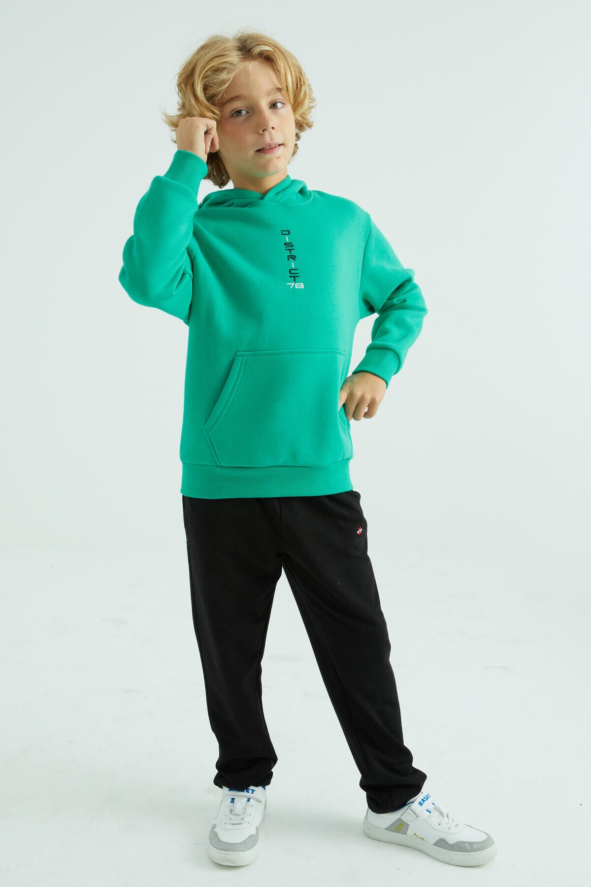 Deniz Yeşili Ön Ve Kapüşon Yazı Detaylı Standart Kalıp Erkek Çocuk Sweatshirt - 11037